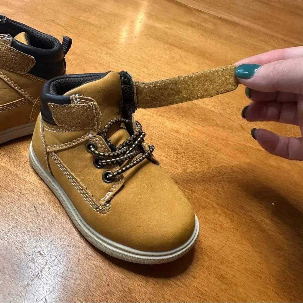 Max+Jake Wiley Boots Kids Size 5M Tan Faux‎ Nubuck Hook and Loop Ankle Boots